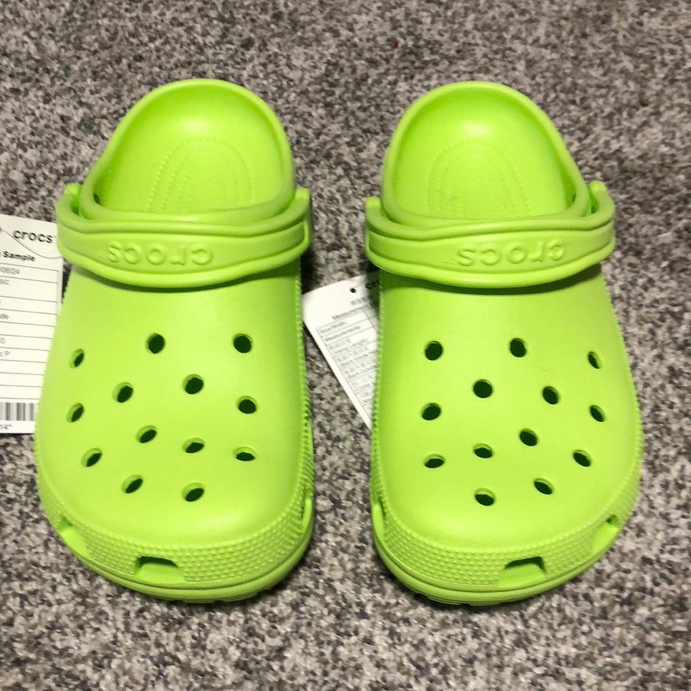 Crocs lime green never been warn with tag still on